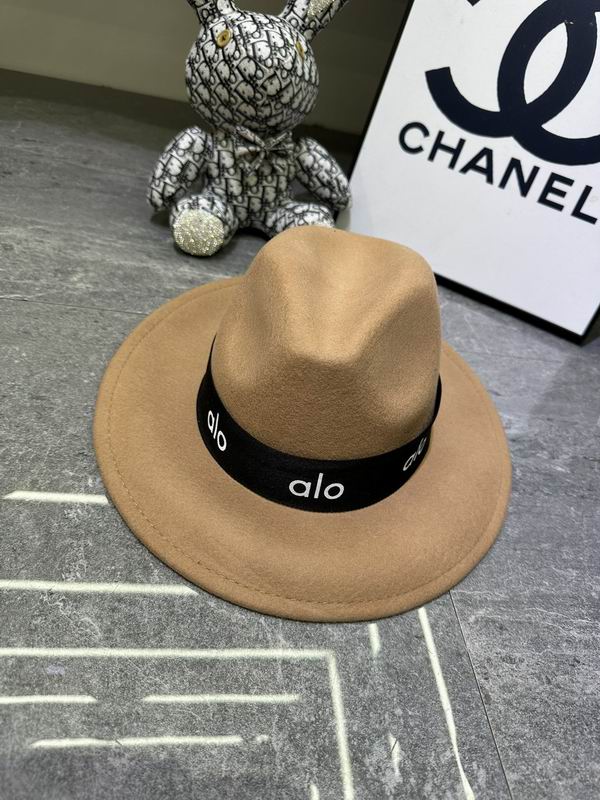 Alo top hat dx (407)