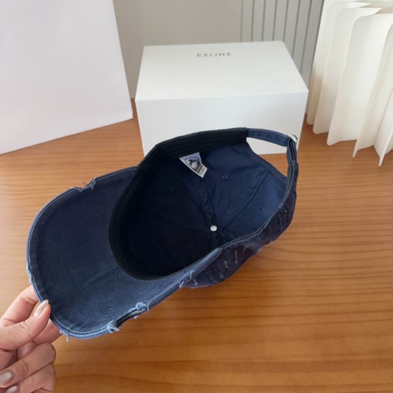 Balenciaga Cap (270)