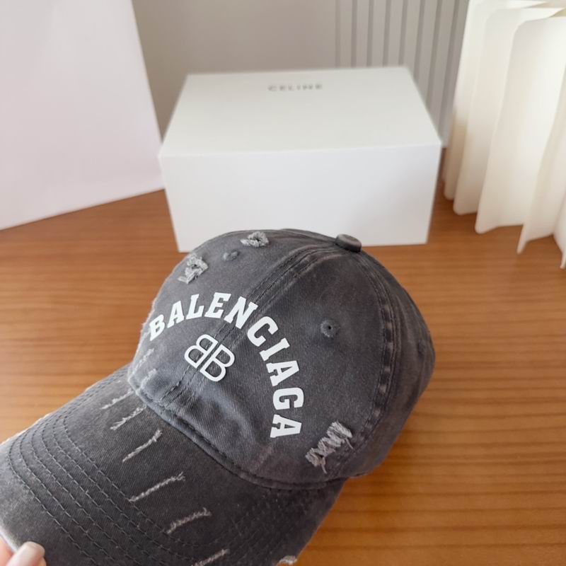Balenciaga Cap (301)