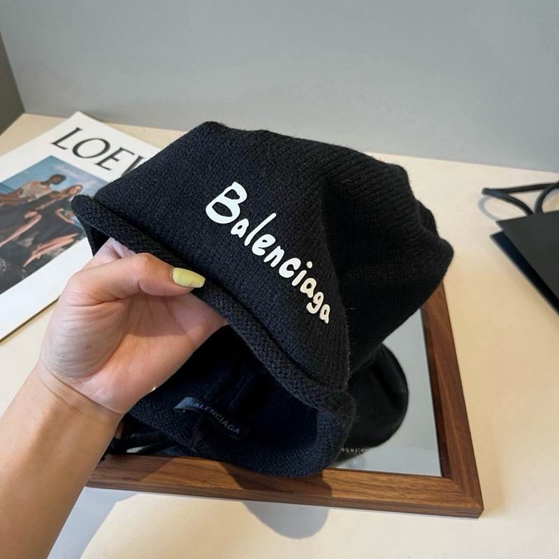 Balenciaga Hat (1909)