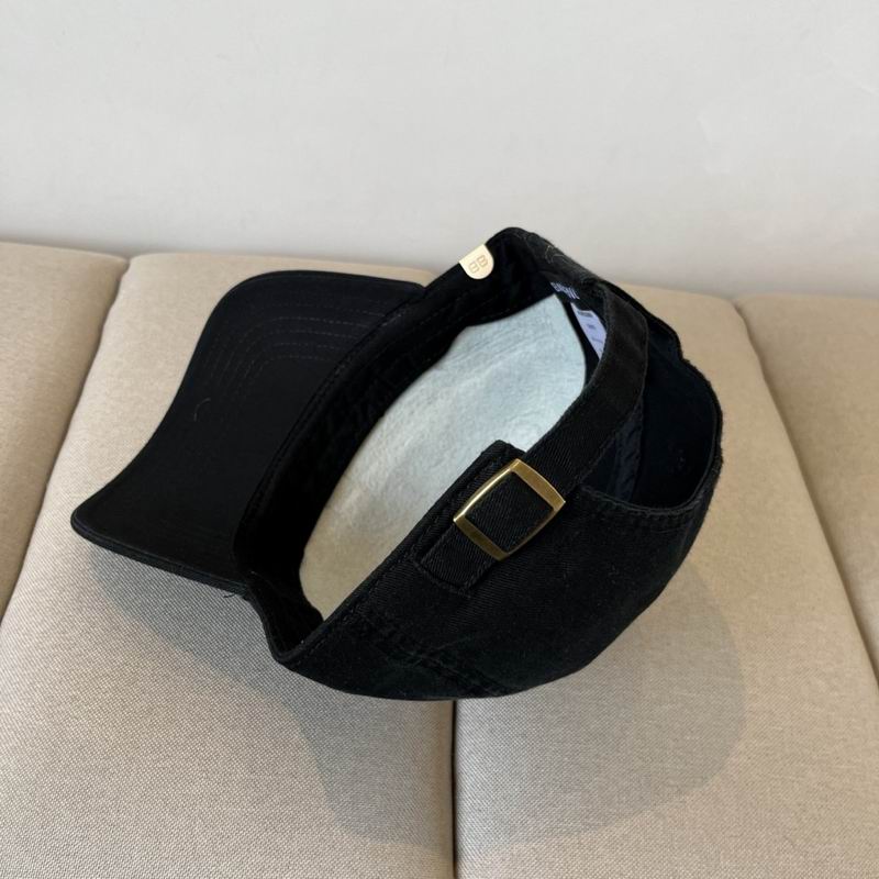 Balenciaga cap (1023)