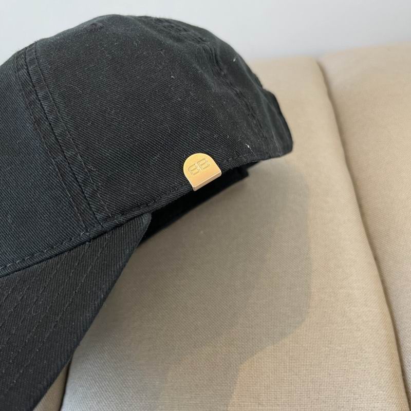 Balenciaga cap (1025)