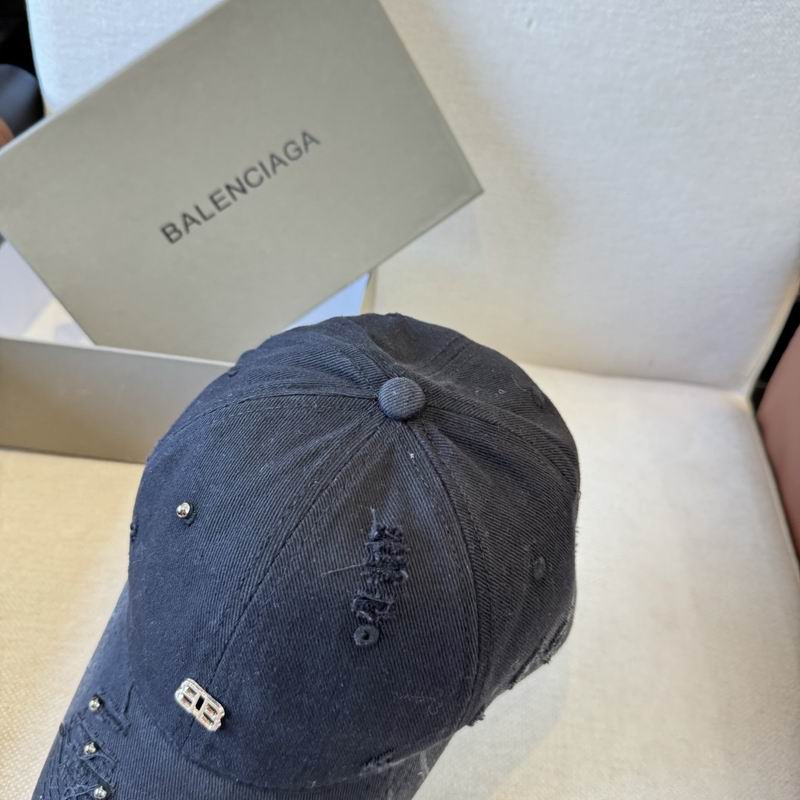 Balenciaga cap (950)