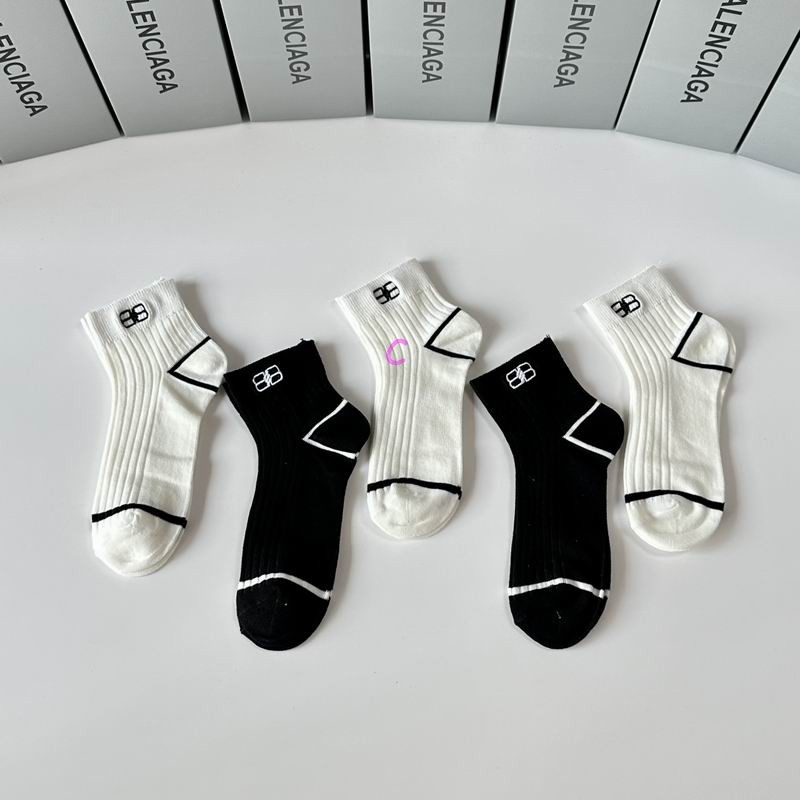 Balenciaga socks (1)