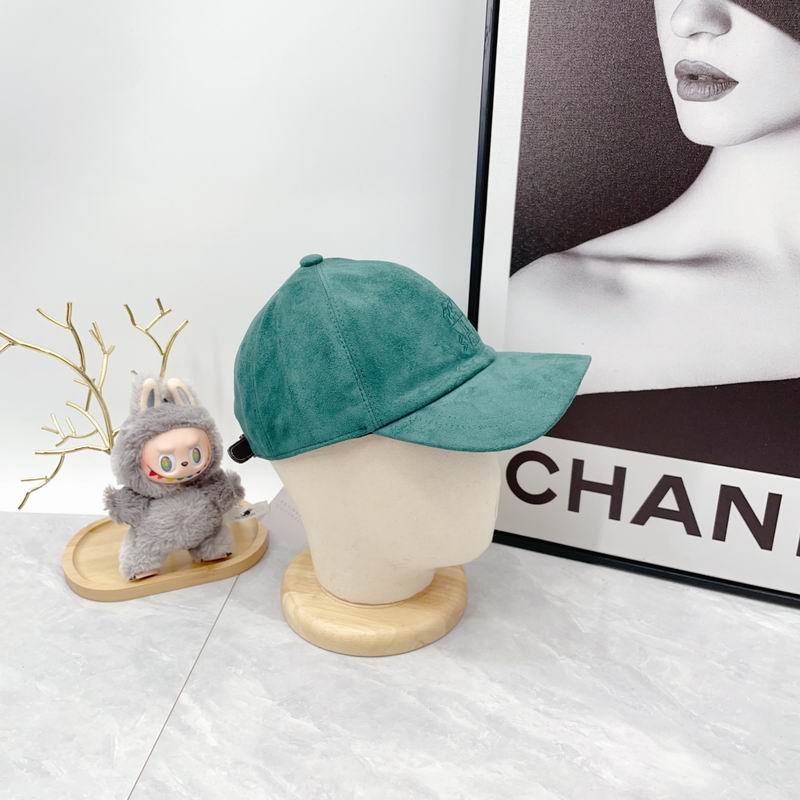 Brunello Cucinelli Cap dx (384)