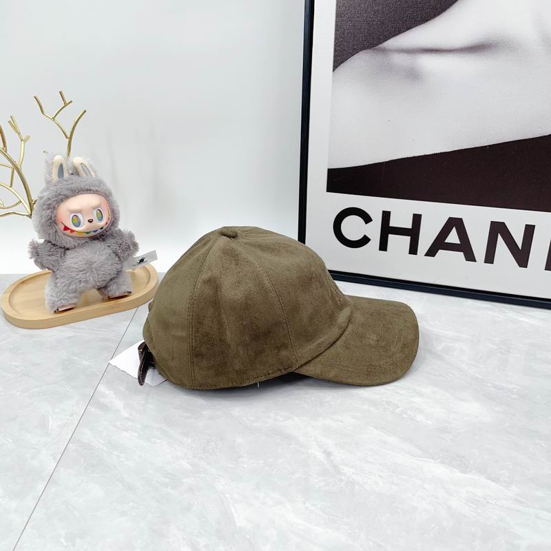 Brunello Cucinelli Cap dx (399)