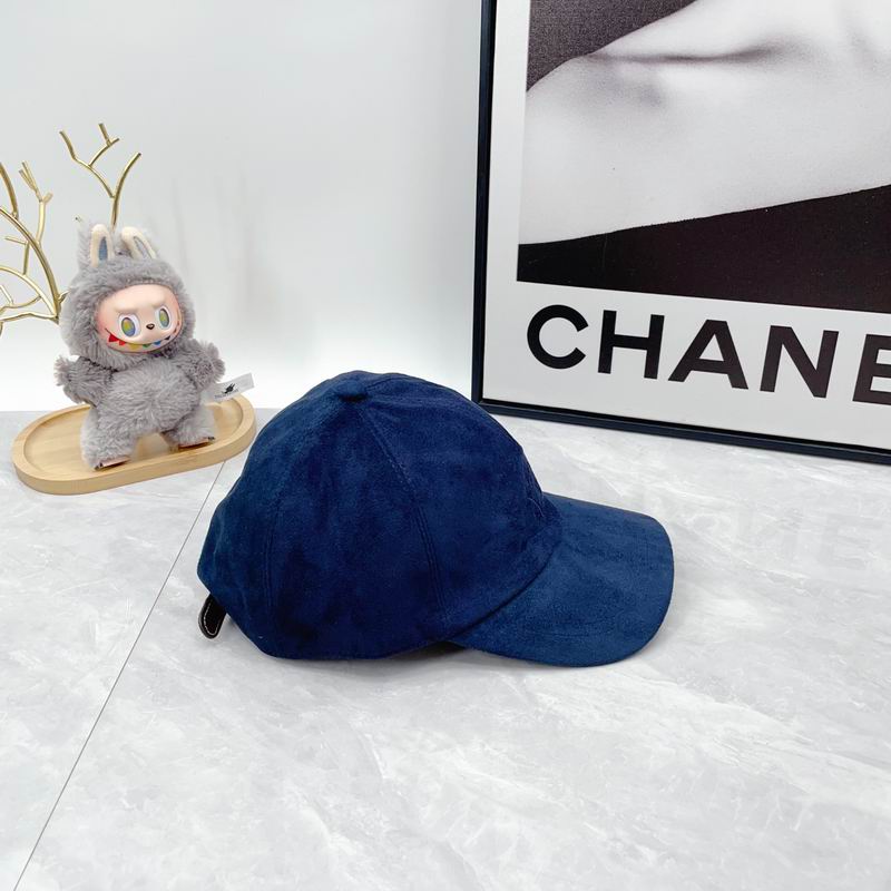 Brunello Cucinelli Cap dx (408)