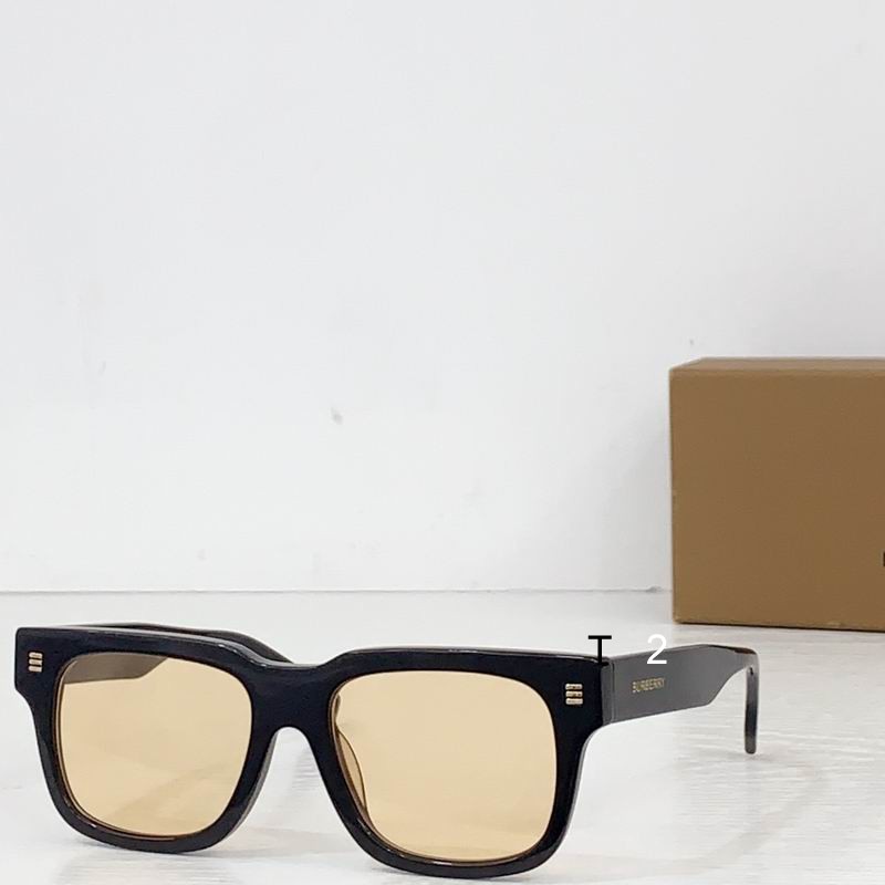 Burberry 1012011 b01