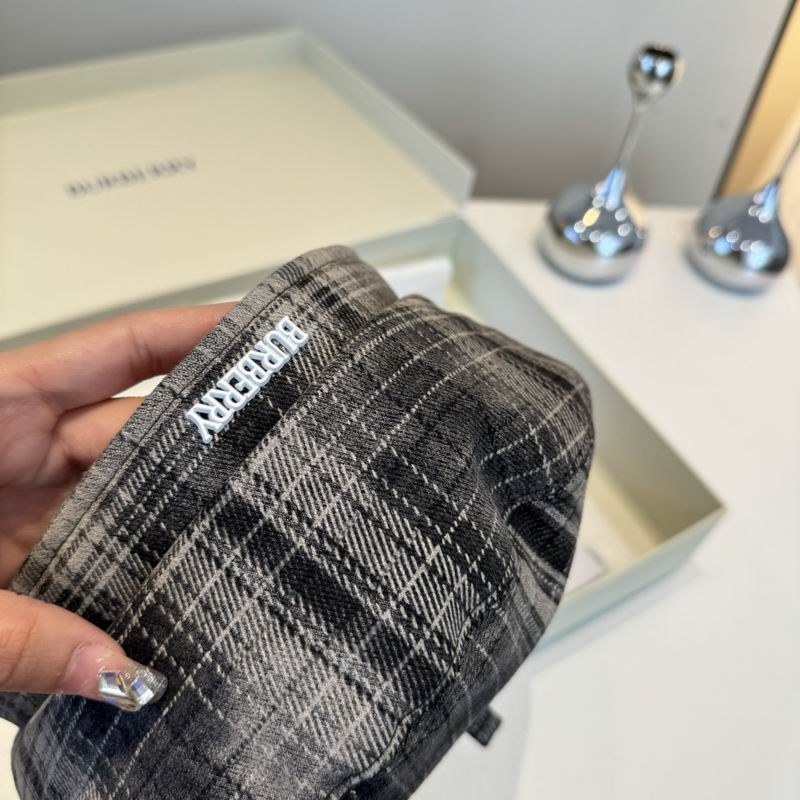 Burberry Beret (75)