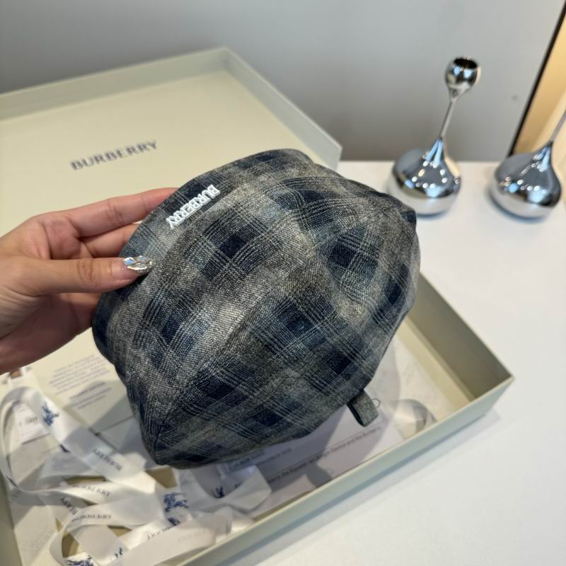 Burberry Beret (85)