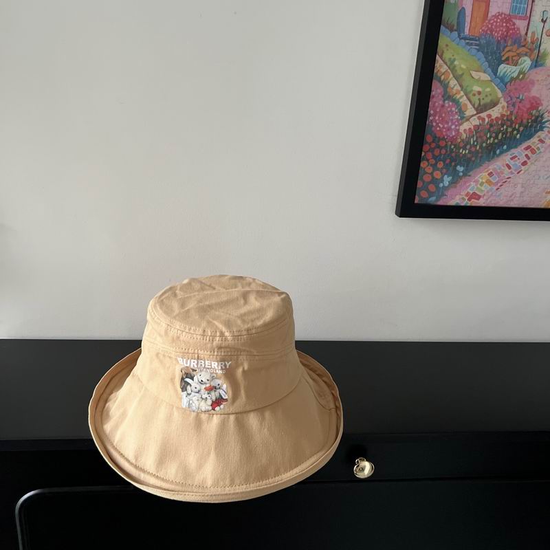 Burberry Hat (704)