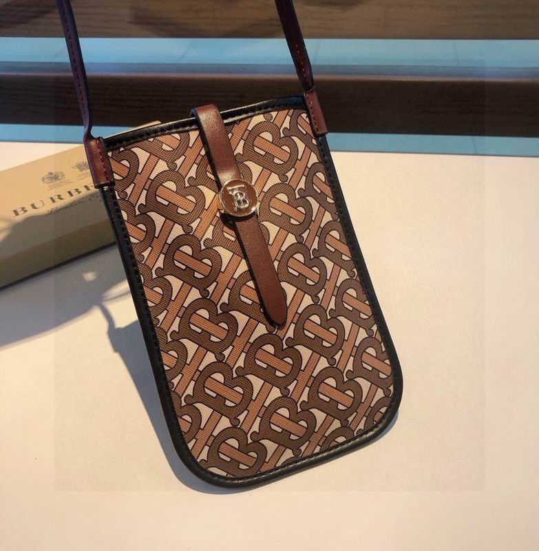Burberry Phone bag 03 (5)