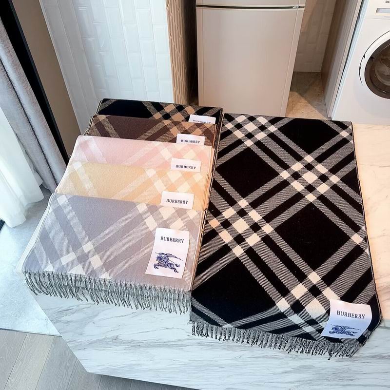 Burberry Scarf 100%顶级丝羊绒 E31 (1)