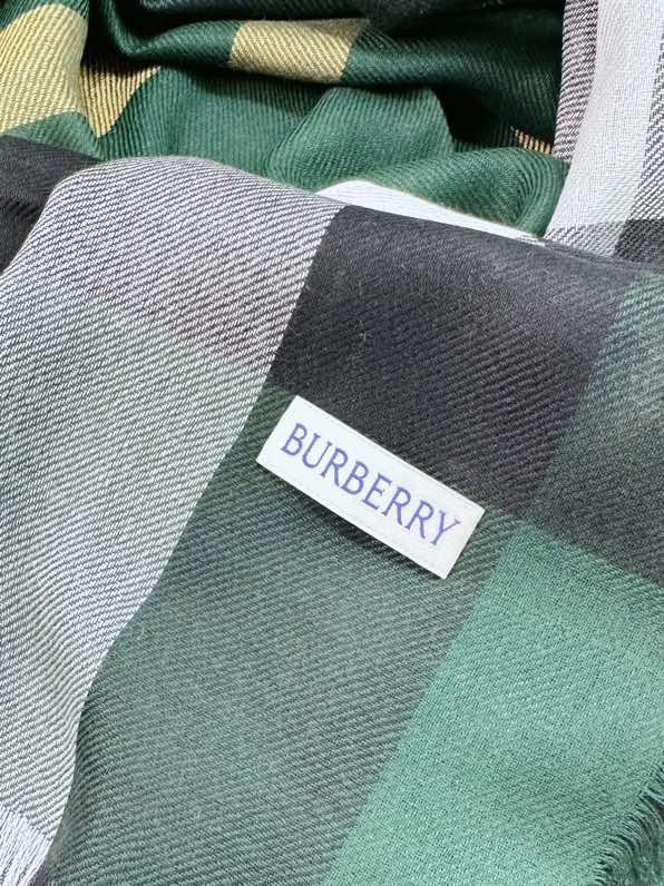 Burberry Scarf 110X200cm E02 (11)