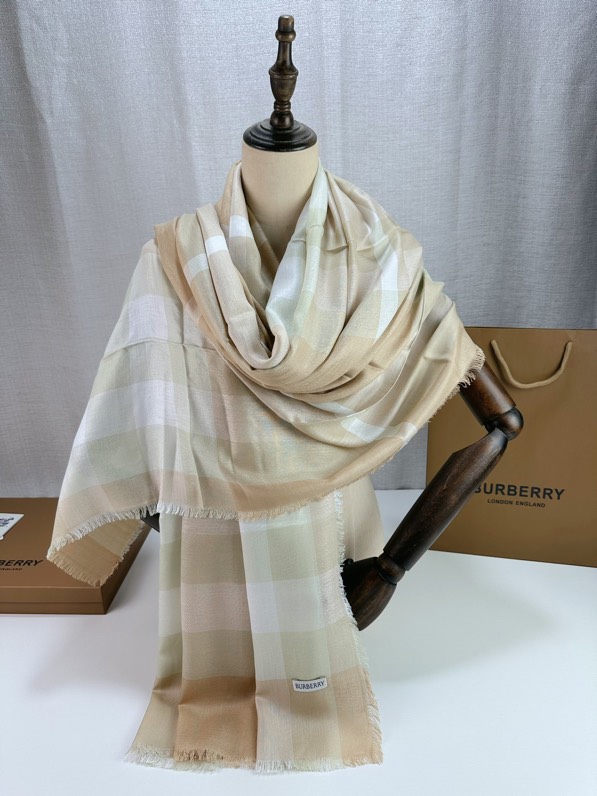 Burberry Scarf 110X200cm E02 (4)