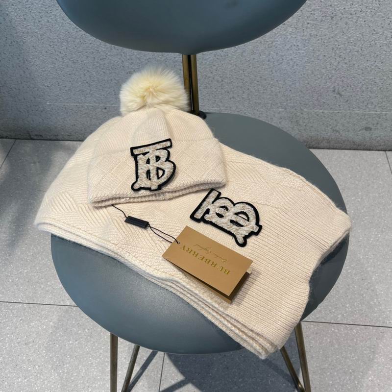 Burberry Scarf Hat (105)