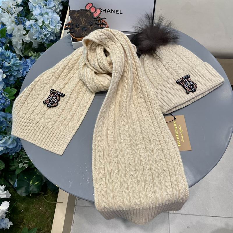 Burberry Scarf Hat (280)