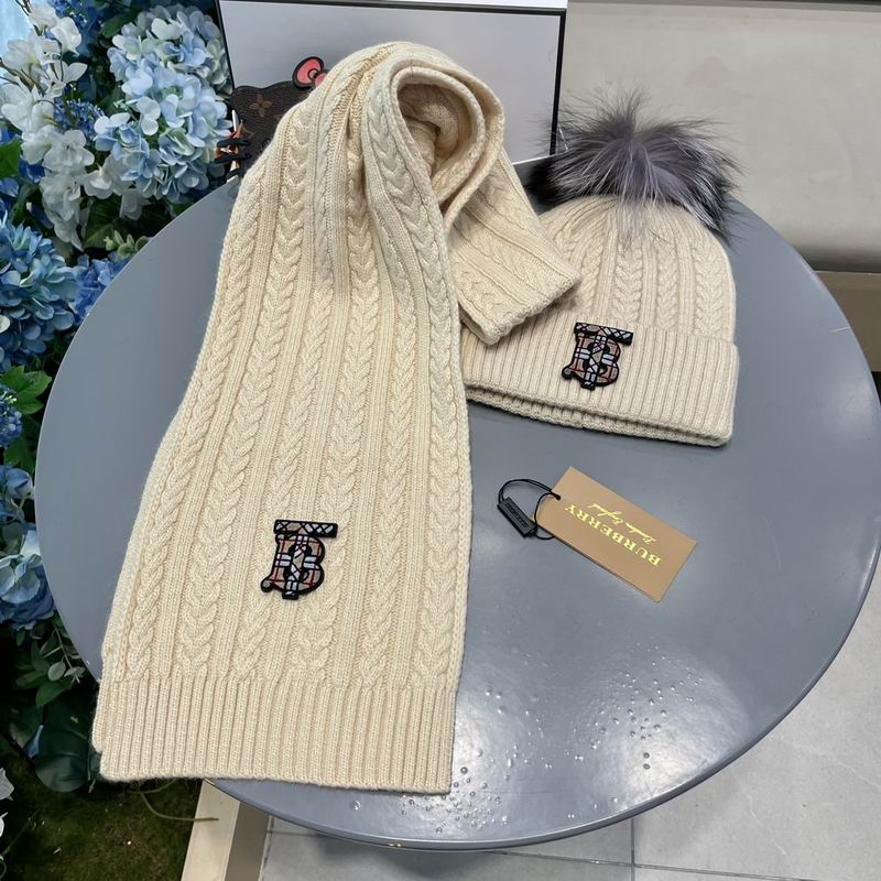 Burberry Scarf Hat (285)