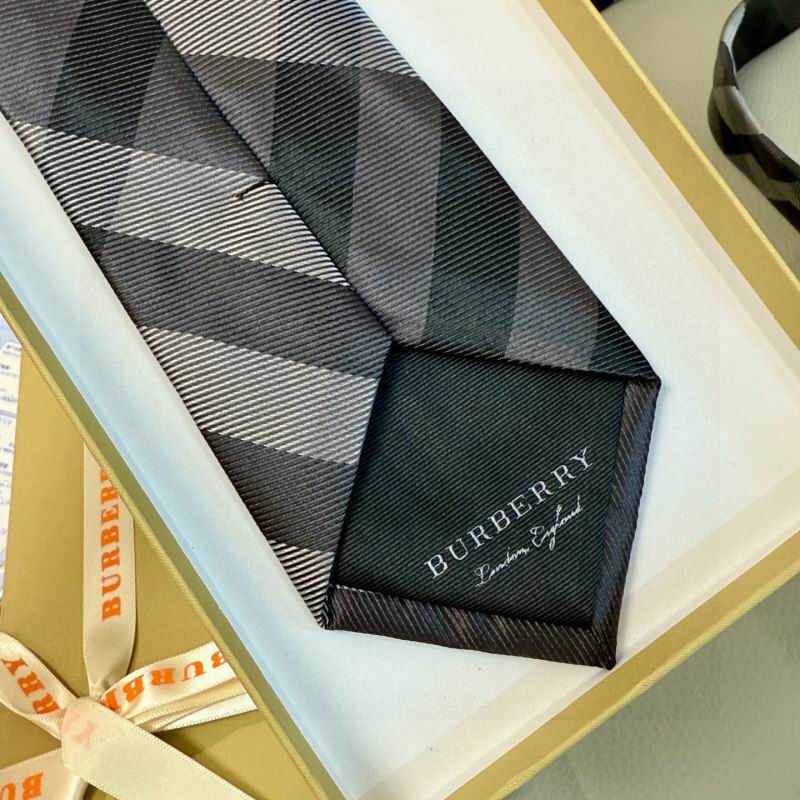 Burberry Tie hm (22)