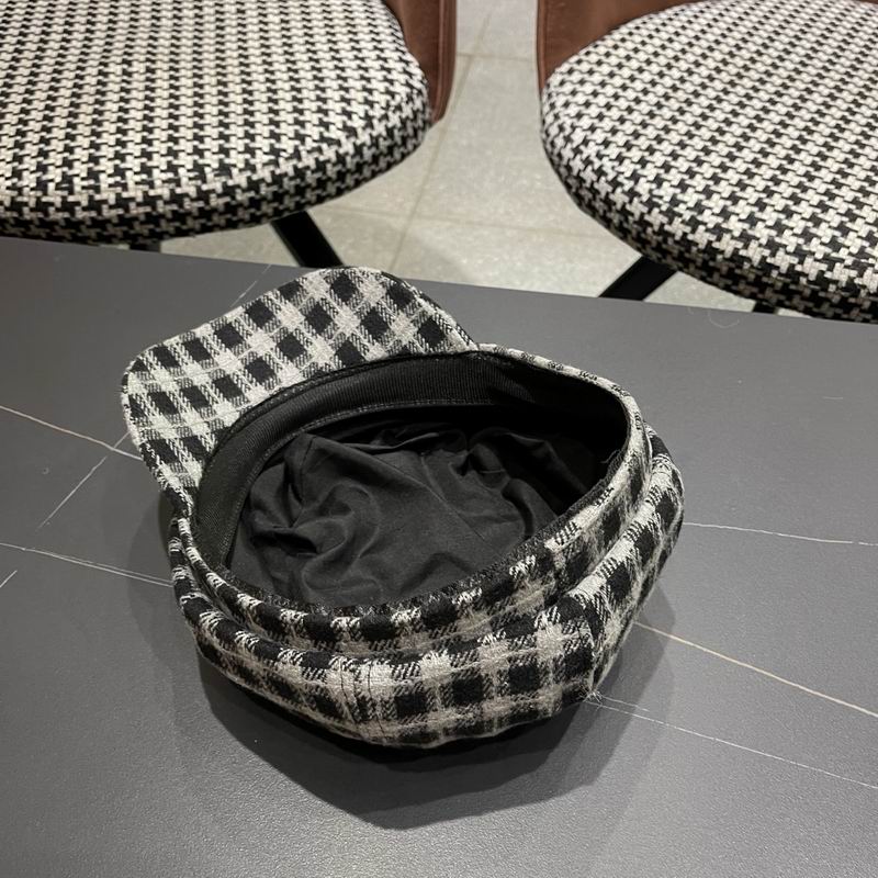 Burberry cap (202)