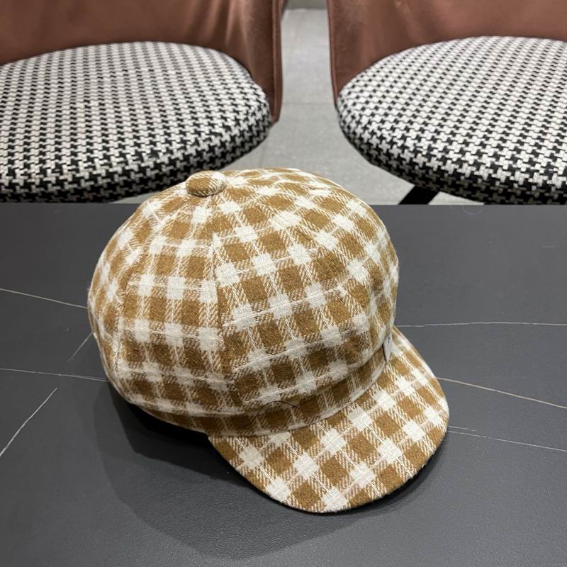 Burberry cap (222)