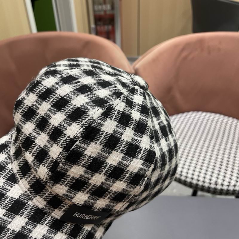 Burberry cap (227)