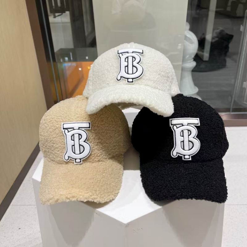 Burberry cap (696)