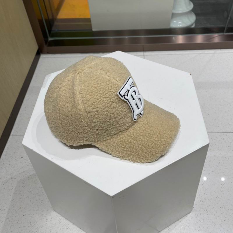 Burberry cap (719)