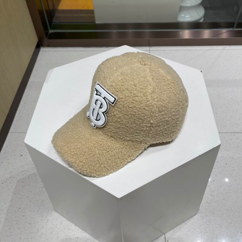 Burberry cap (720)