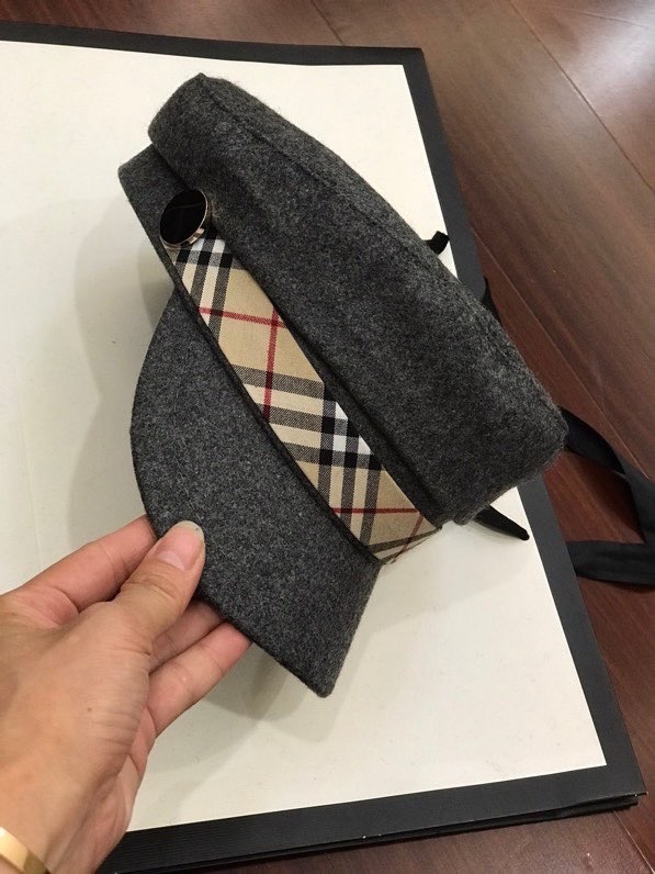 Burberry cap dx (605)