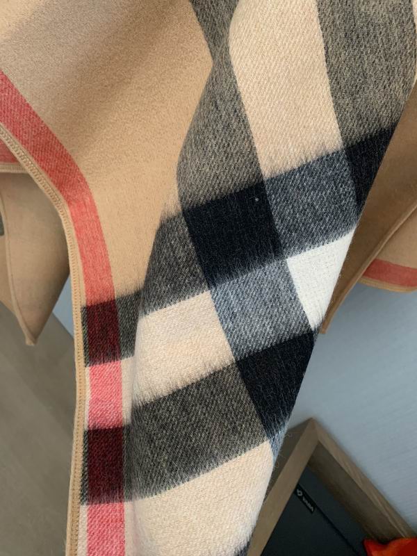 Burberry cloak 140X140cm 100%纯羊绒 E06 (1)