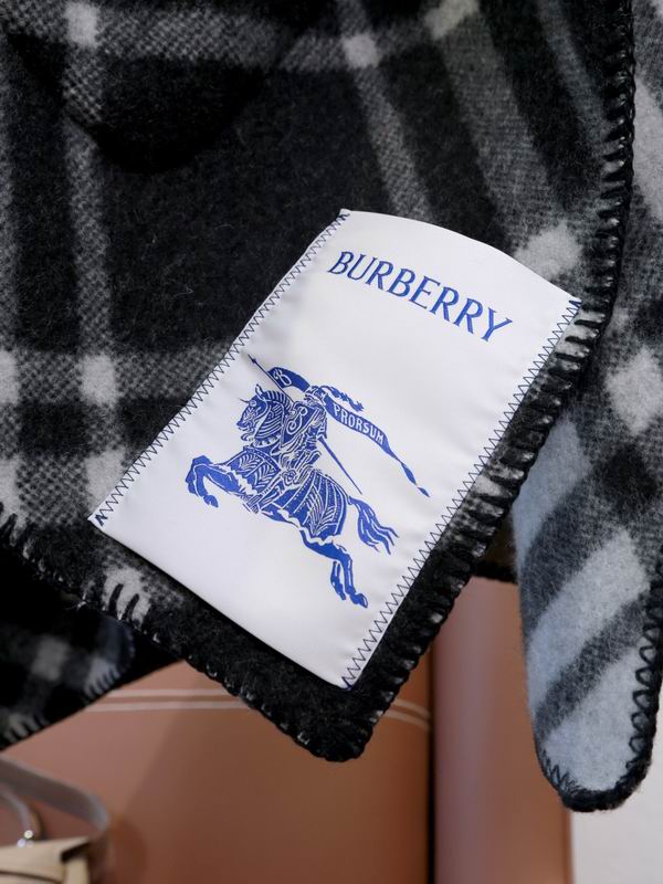 Burberry cloak 140X140cm E29 (19)