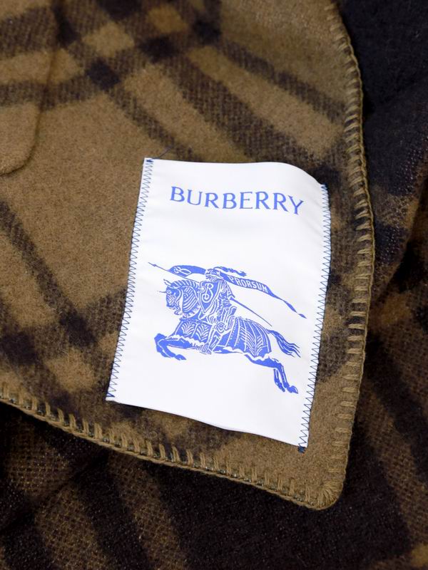 Burberry cloak 140X140cm E29 (29)