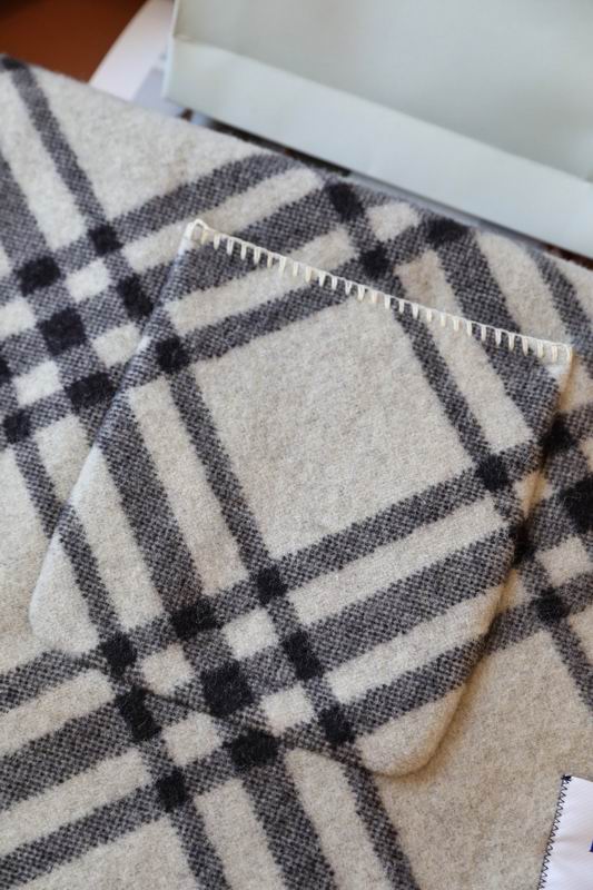 Burberry cloak 140X140cm E29 (37)