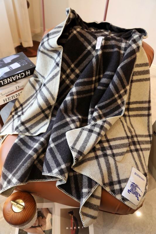 Burberry cloak 140X140cm E29 (44)