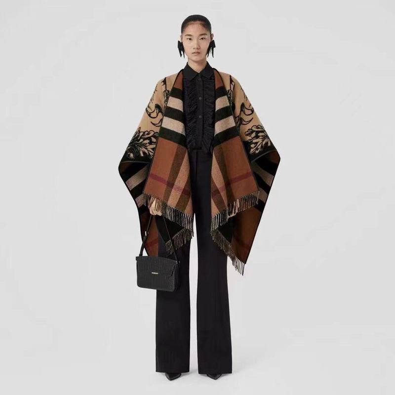 Burberry cloak E10 (1)