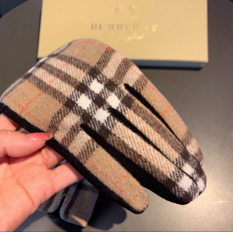 Burberry gloves 22 (11)