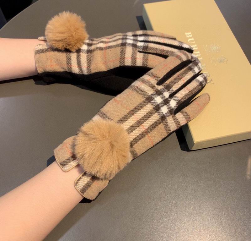 Burberry gloves 23 (18)