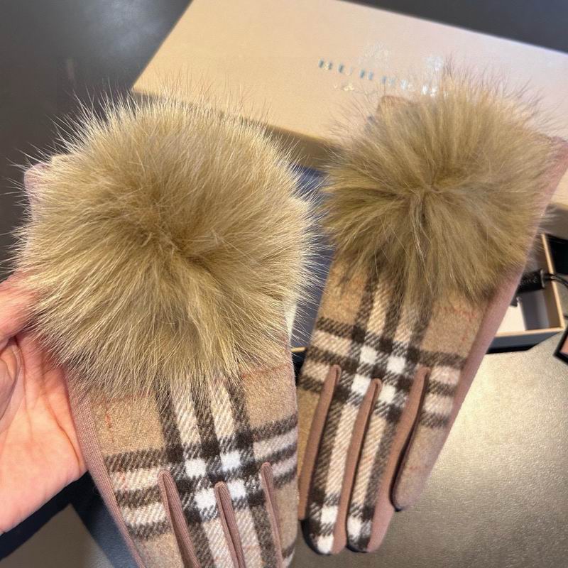 Burberry gloves 70 (3)