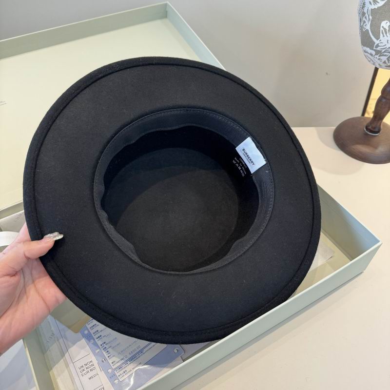 Burberry top hat (188)