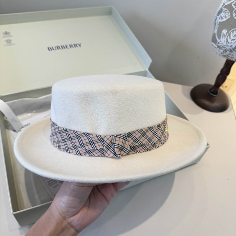 Burberry top hat (208)