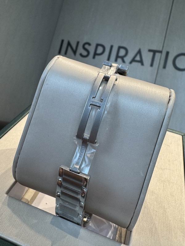 Cartier 22.7X30.2mm 10 (1)