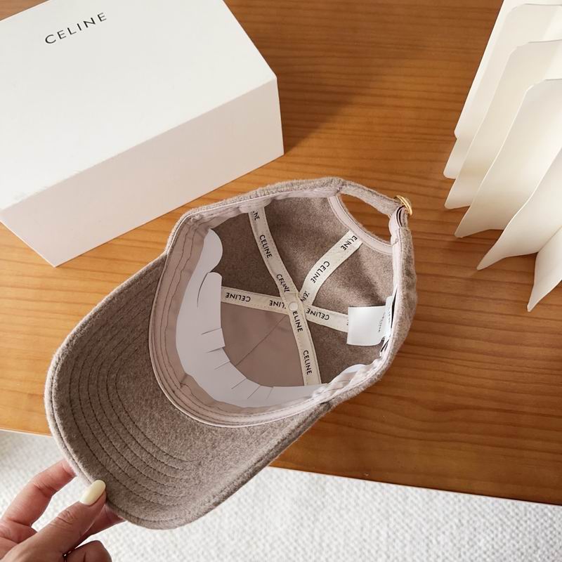 Celine Cap dx (165)