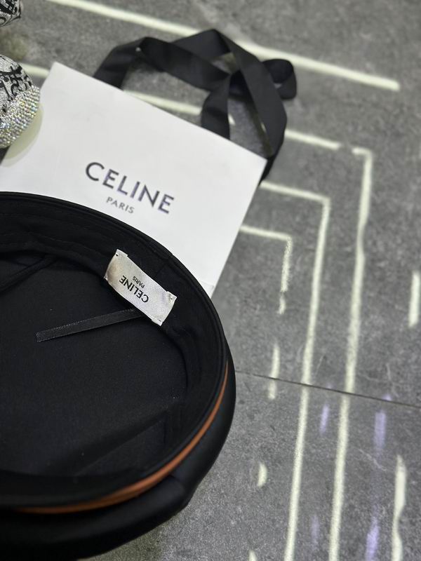 Celine Cap dx (274)