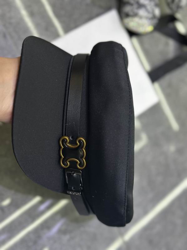 Celine Cap dx (87)