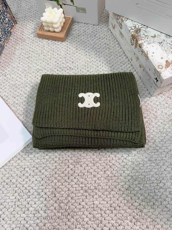Celine Scarf dx (193)