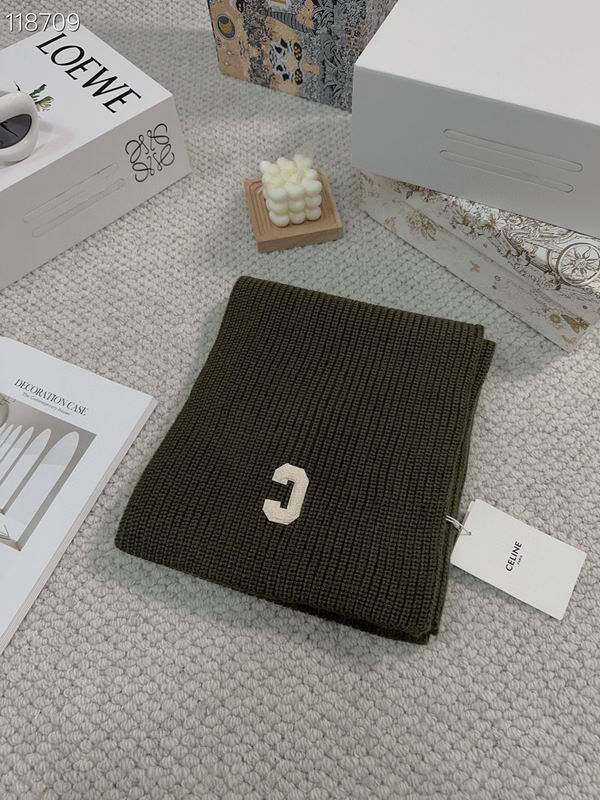 Celine Scarf dx (286)