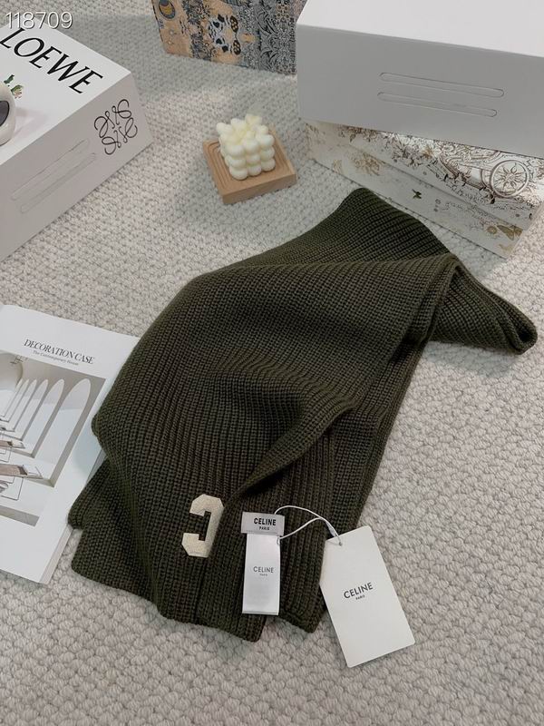 Celine Scarf dx (289)