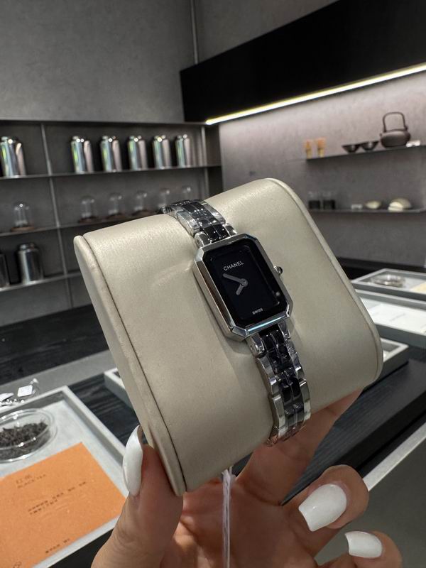 Chanel 21X26mm 15 (9)