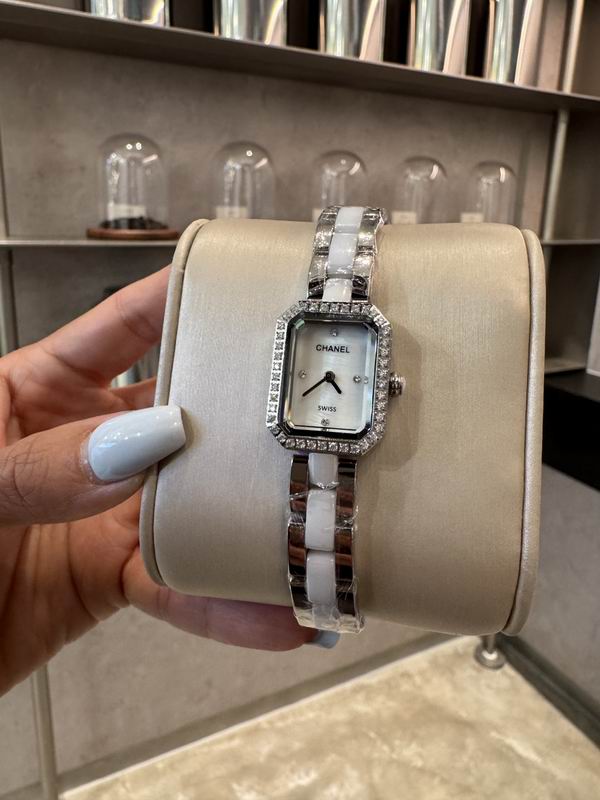 Chanel 21X26mm 40 (32)